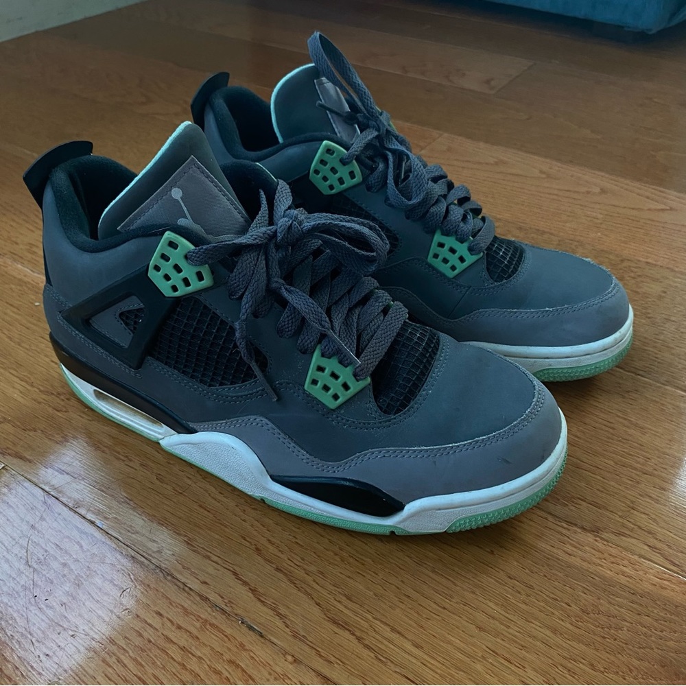 Air Jordan 4 Green Glow